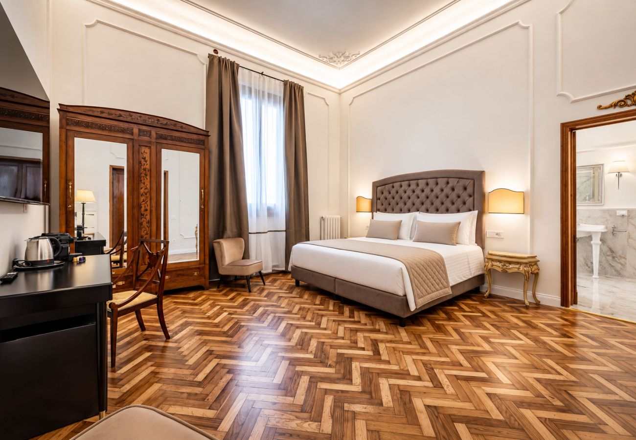Rent by room in Florence - Residenza D'Epoca 5 suites- Il Magnifico  Junior